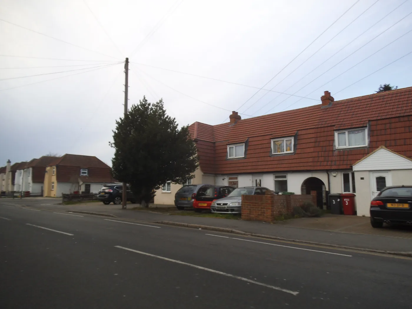Elliman Avenue, Slough. The second order followed a report at its junction with Stoke Poges Lane, the B416. The photograph was taken before the incidents.